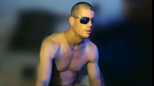 JockNThirsty Show in webcam