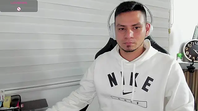 Rick_Adams: онлайн-секс-чат