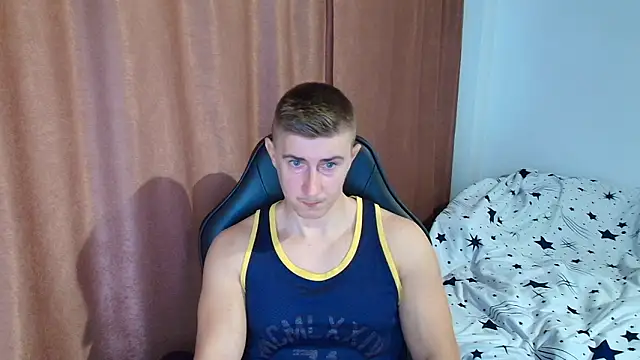 TodMuscle9 élő XXX-chatje