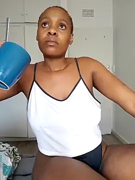 XXX chat uživo modela Barbieee1301