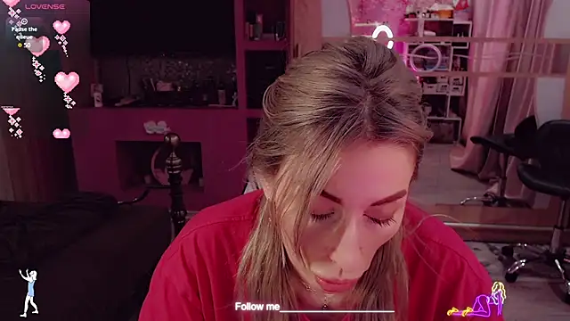 AnnieGOld_ Adlı Modelin Canlı XXX Sohbeti