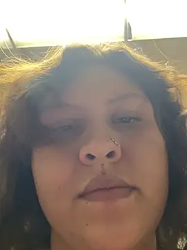 Chat +18 de Larissa_Antonella ao vivo