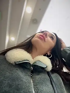 Czat XXX na żywo – Emma_Catt