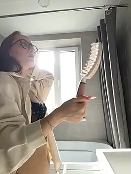 Czat XXX na żywo – FlexboxDoll