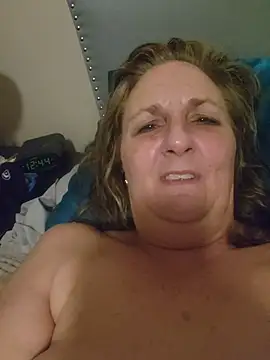 SultrySummer68's Live XXX Chat