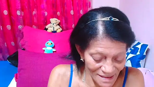 Chat XXX en directo de SLUTTYROXY