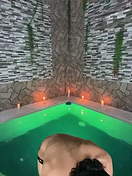 Alejandroo_Montenegro Show in webcam