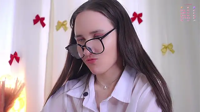 MaudAle: απευθείας συνομιλία ΧΧΧ