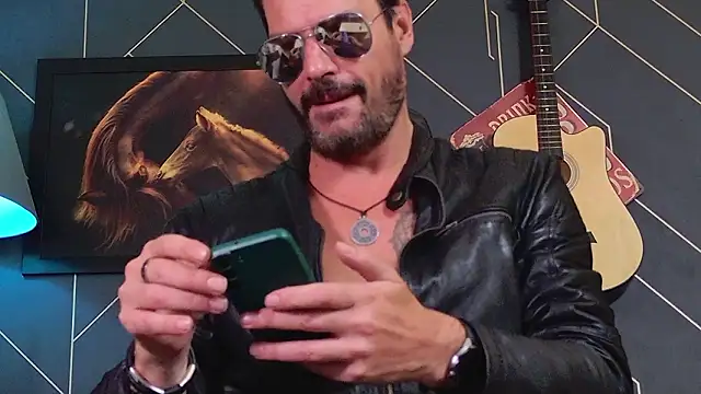 ChrisKox Chat XXX live