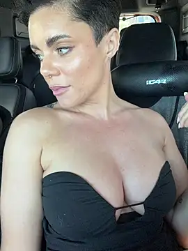 Chat XXX en directo de LukeLouHarvey