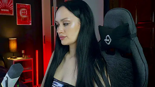 QueenAliss Chat XXX live