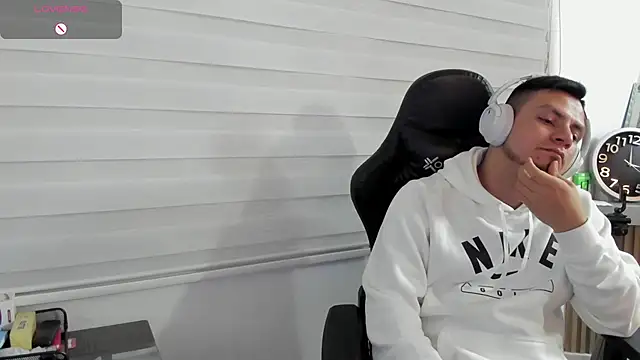 Rick_Adams Adlı Modelin Web Kamerası Şovu