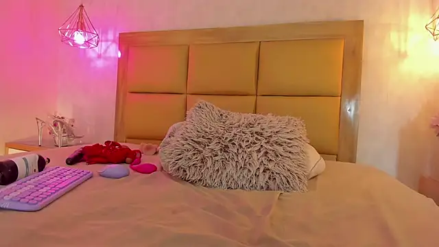 Chat +18 de KEIMIRICCI ao vivo