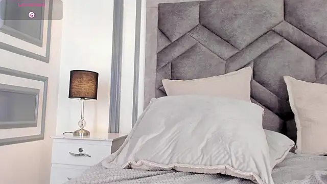 TahliaMoreau live XXX chat