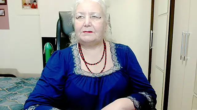 GrannyAlisa webkamerás műsora
