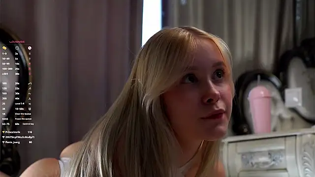 AunclreaVache's Live XXX Chat