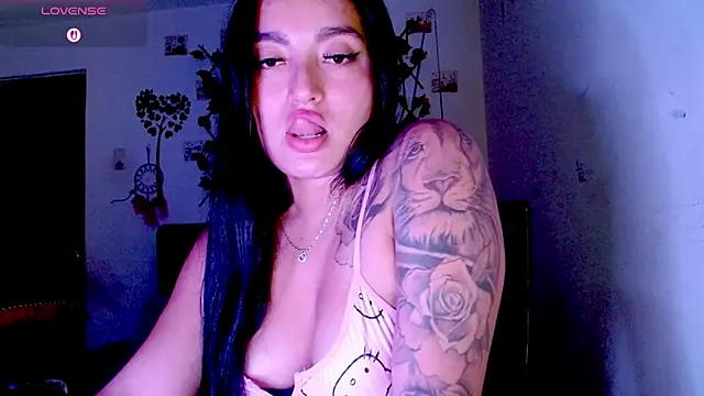 Hanna__Cute22 élő XXX-chatje