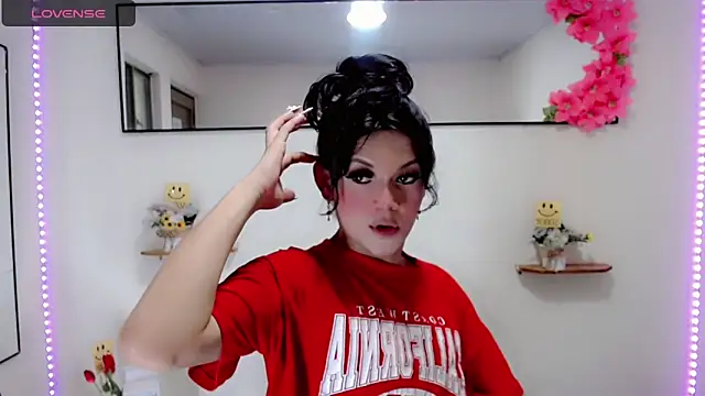 NathalialLooes Chat XXX in diretta