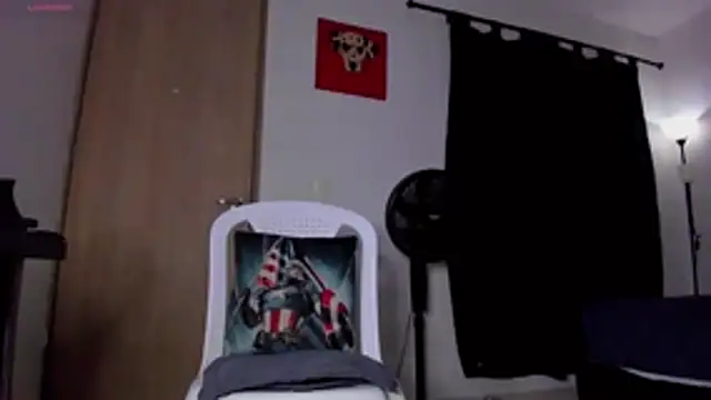 Cloudy_pigDude webkamerás műsora