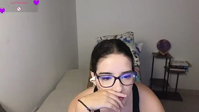 blue__moon_n Live XXX chat