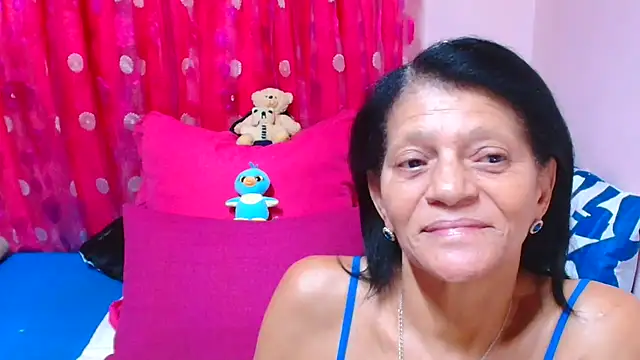 SLUTTYROXY: онлайн-секс-чат