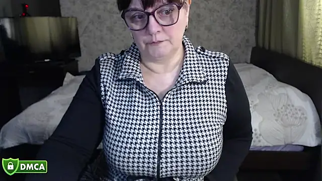 BrandiOhNight élő XXX-chatje