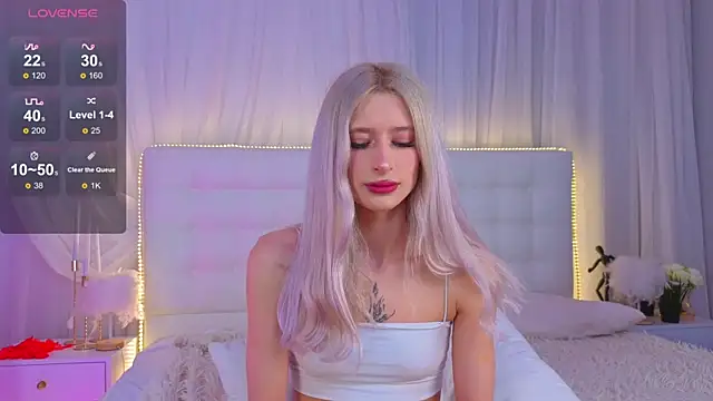 Chat +18 de Monica_Leen ao vivo