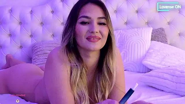 แชท XXX สดของ AniaKarenina