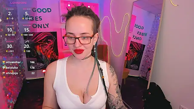 Chat XXX ao vivo de LisaFoxy_y