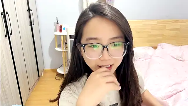 Hmm_0303's Live XXX Chat