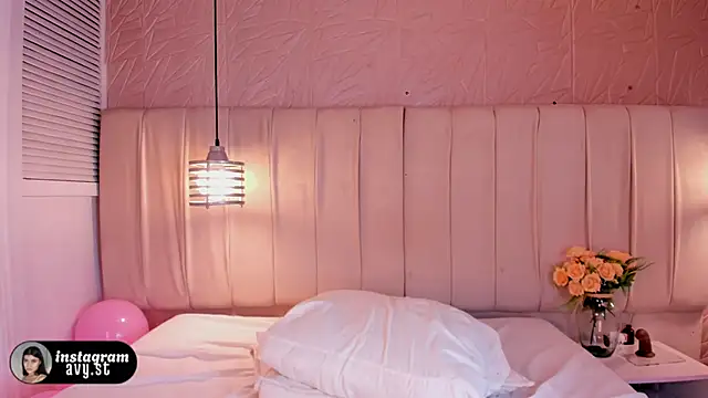 avy_st's Live XXX Chat