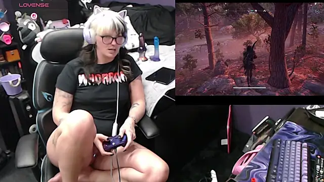 Czat XXX na żywo – oddywithabody