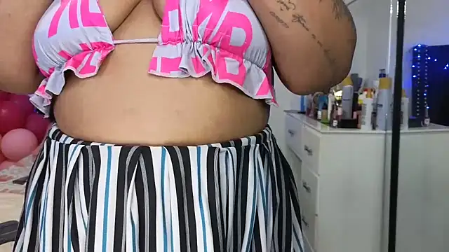 charlotte_077 live XXX chat