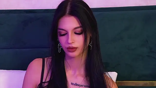 BeverlyMost live XXX chat