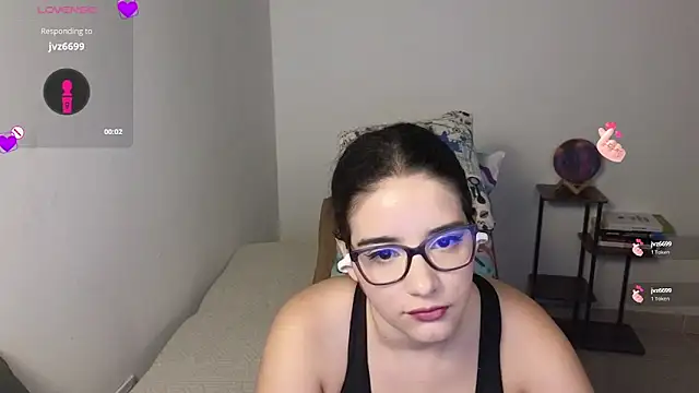 blue__moon_ লাইভ XXX চ্যাট