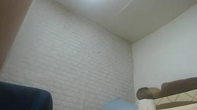 دردشة EmmaSquirt الجنسية المباشرة