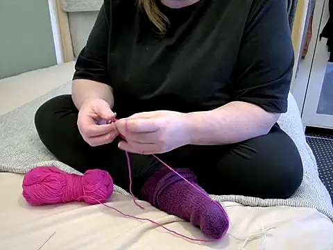 Pertunjukan Kamera Web MarthaBriest