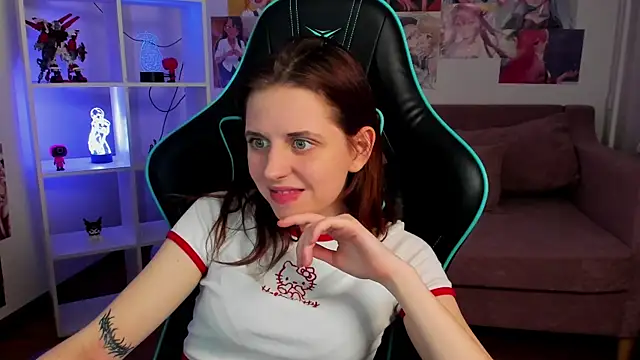 XXX chat uživo modela FreyaVey