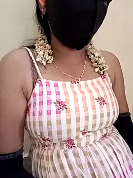 jasminetaml Show in webcam