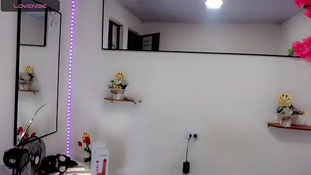 NathalialLooes Live XXX-Chat