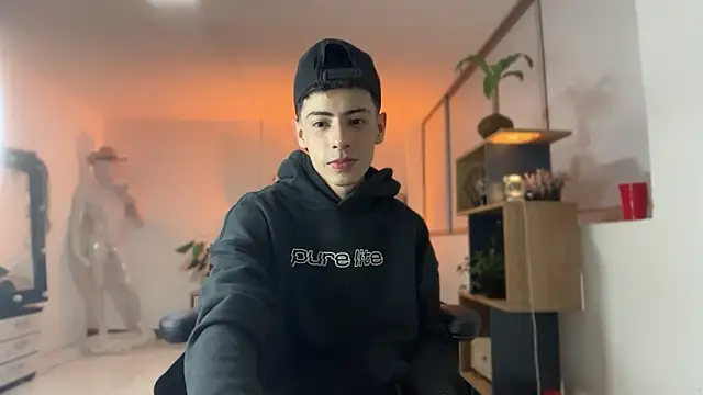 Chat XXX en directo de Sebastian_Reed