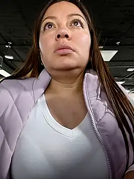 REYNITTA_FULL_ élő XXX-chatje