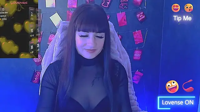 Czat XXX na żywo – Violla_My