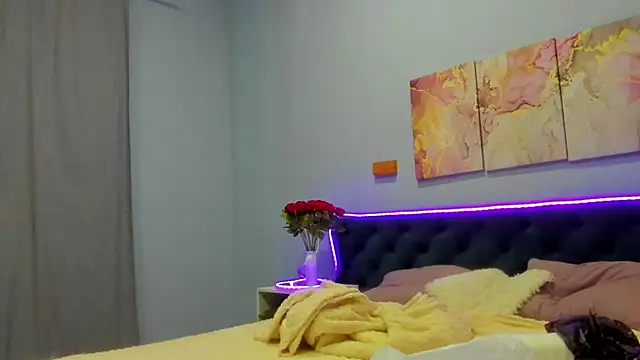 Kira_Adler Live XXX-Chat