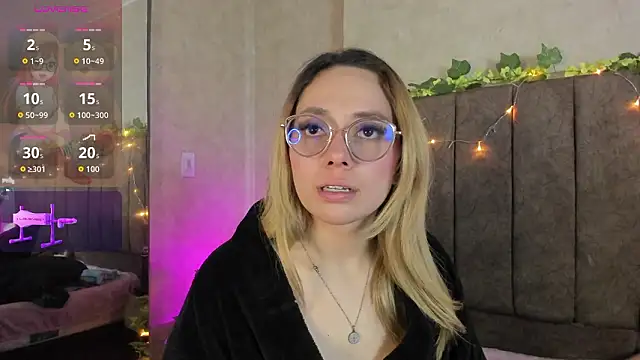 LanaMills_ Live XXX-Chat