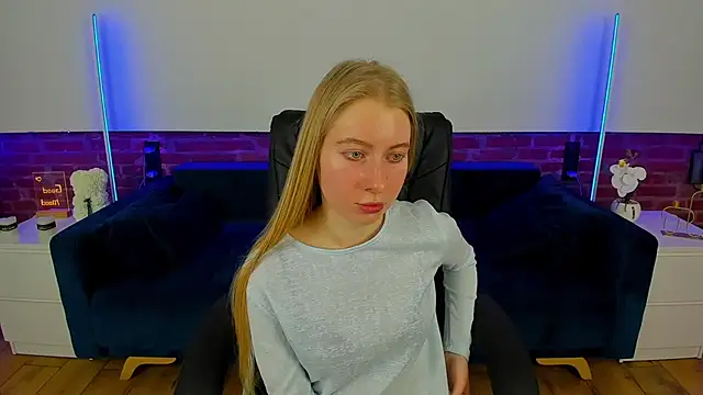 Alina_Blonde's Live XXX Chat