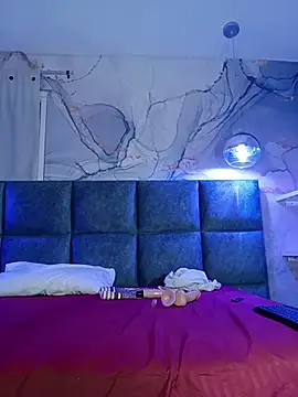 Victoria01_ Live XXX-Chat