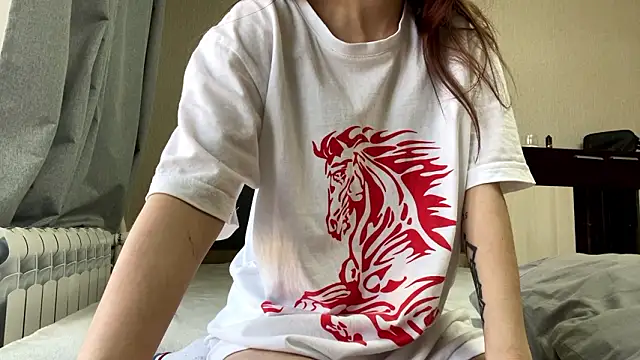 Czat XXX na żywo – LouanneBrant