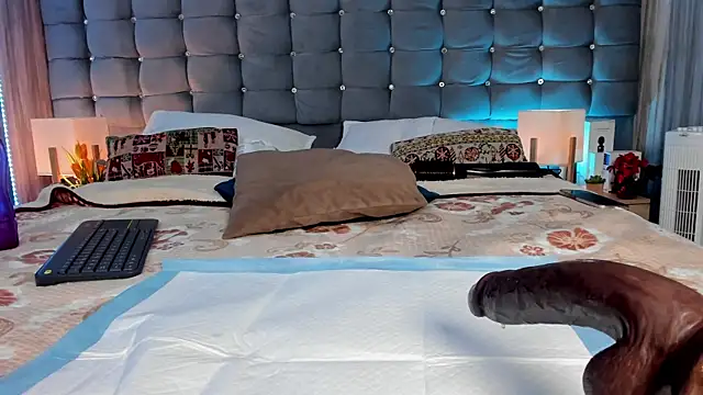 Poacahontasfg 现场XXX聊天