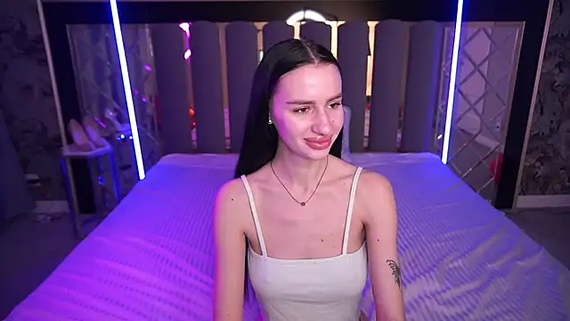 Chatroom XXX en direct de Snow_WhiteeeX